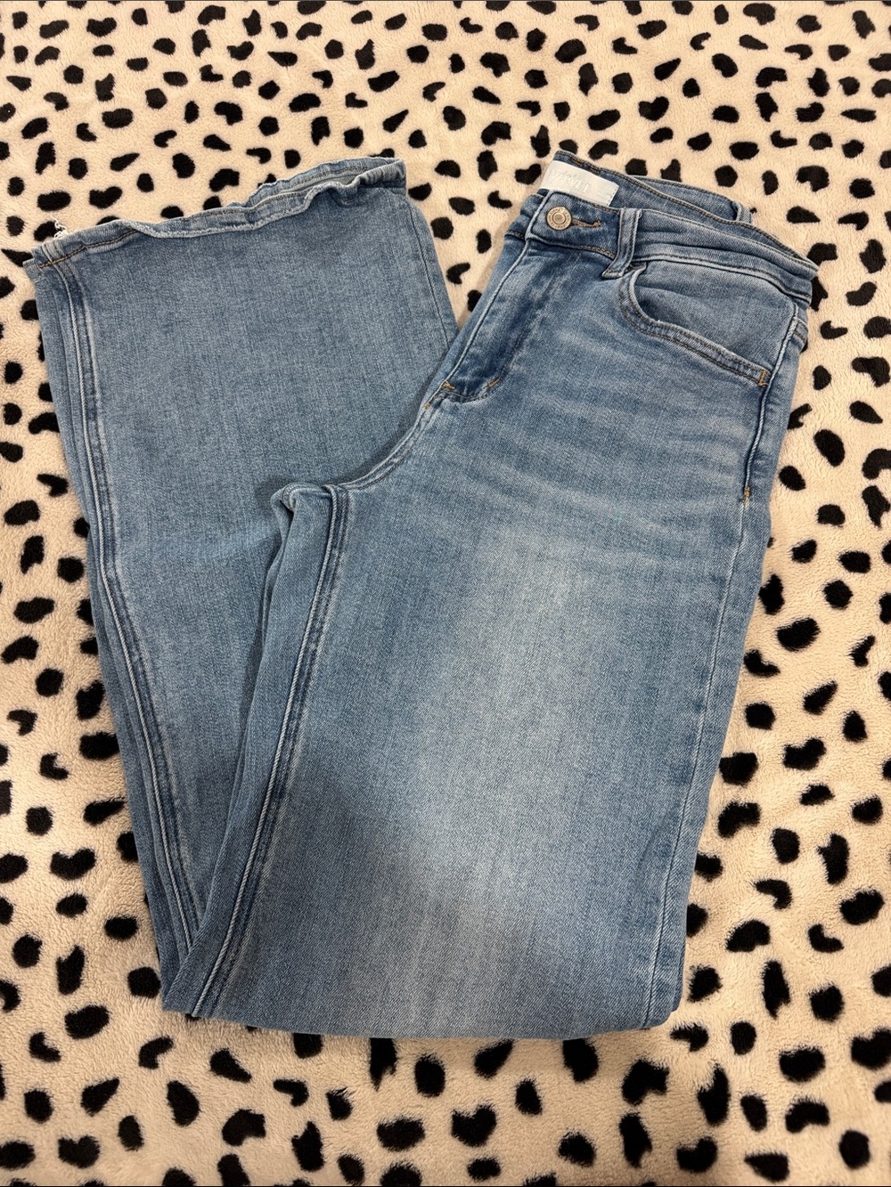 Light Wash Wide Leg Women’s Jeans - Flattering Casual Style